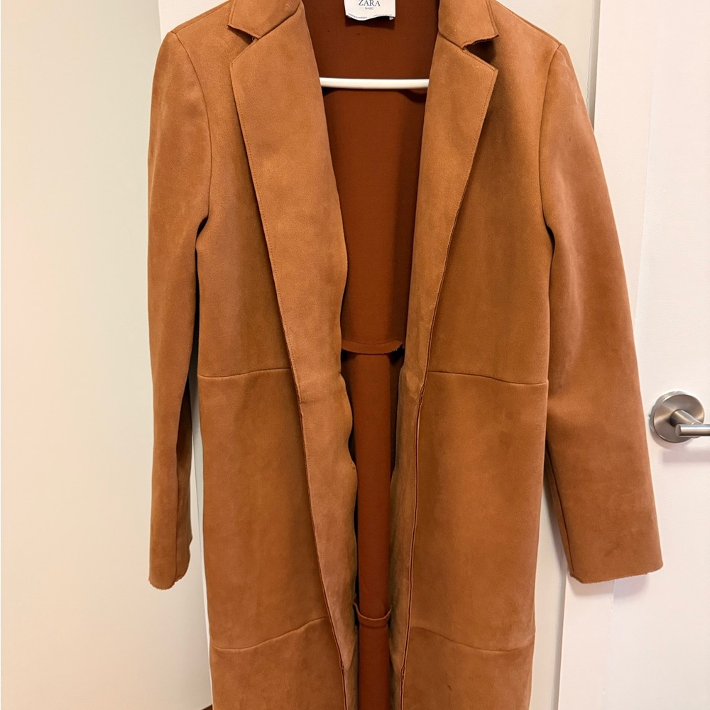Zara Tan Trench Coat Tailored Elegance